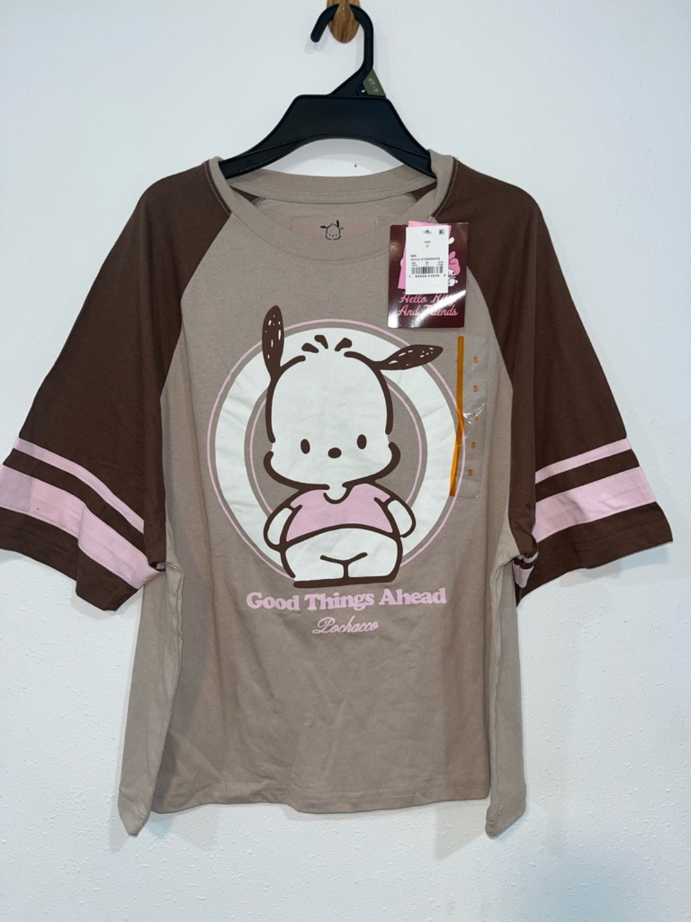 Hello Kitty and friends size S brown and pink pochacco graphic oversized…